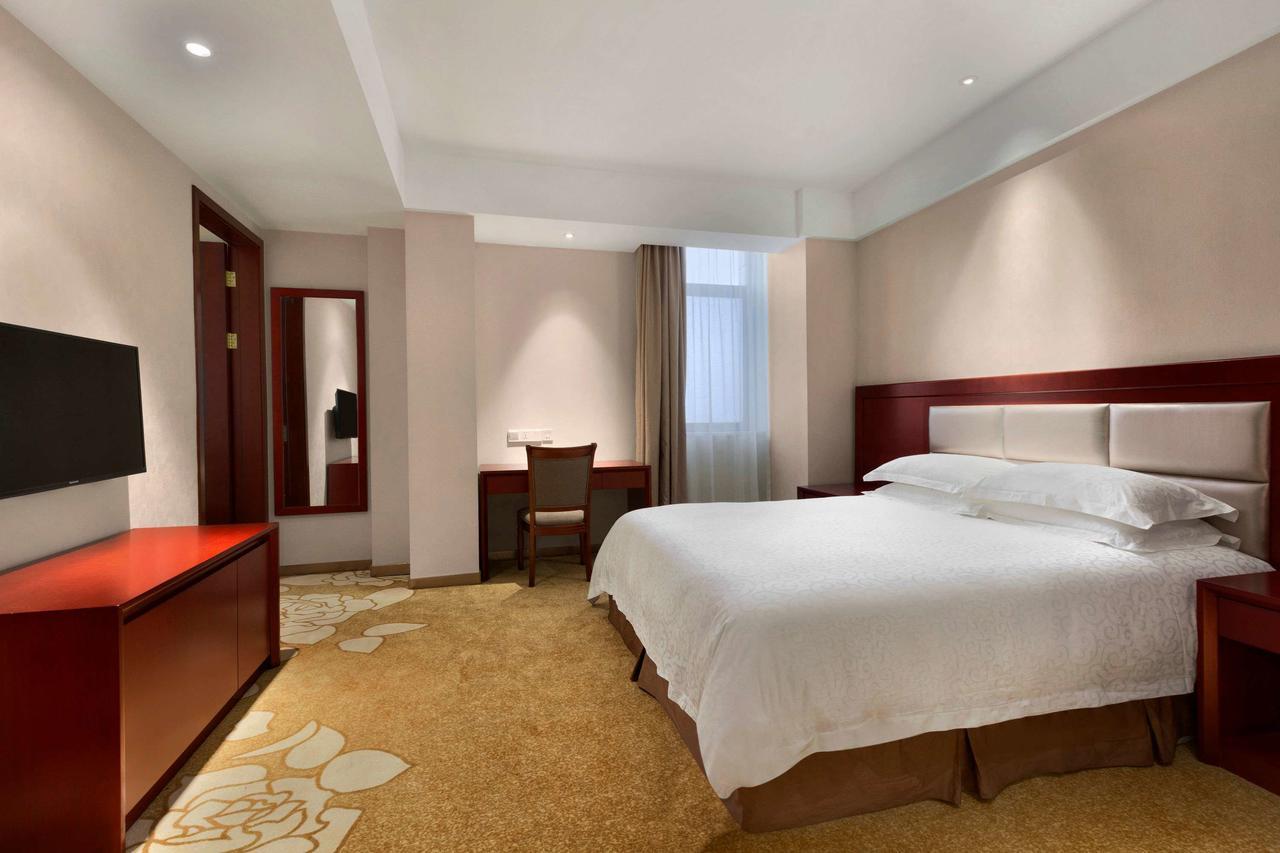Ramada Shanghai Minhang Exterior foto